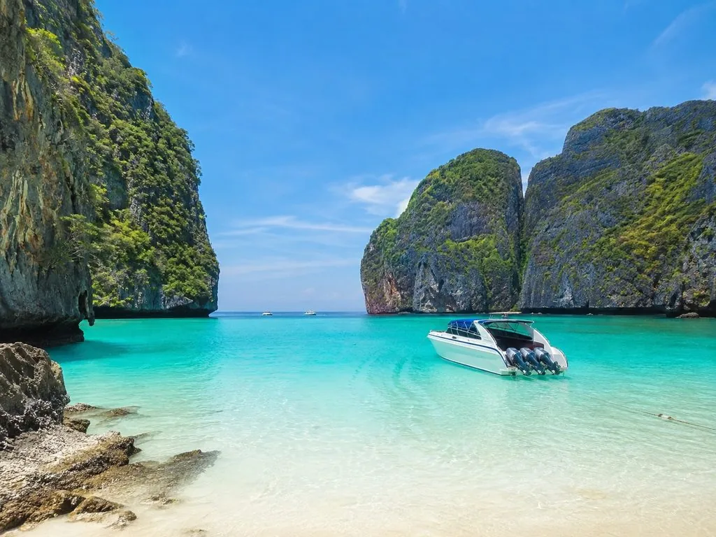 The speedboat day around Maya Bay, Phi Phi and Bamboo Island